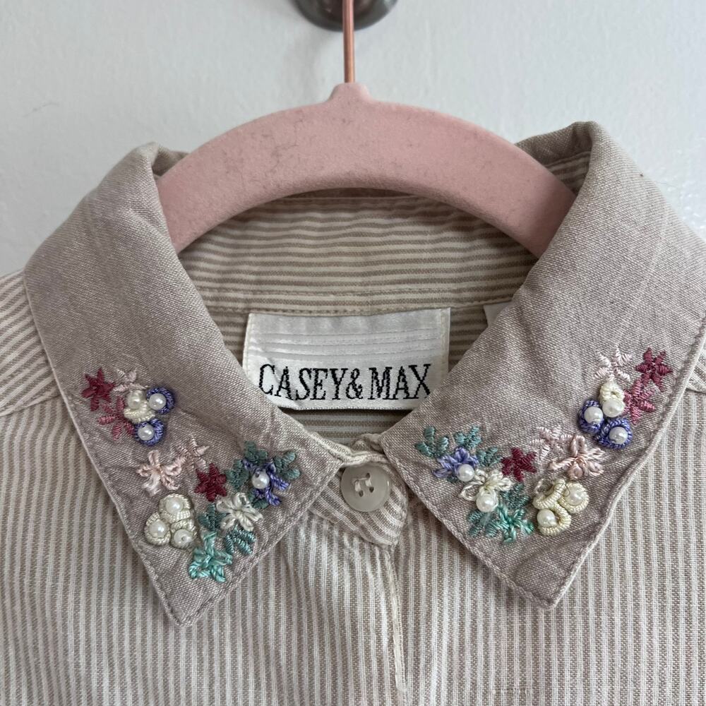 Casey & Max Embroidered Floral Bottle Appliqué Striped Cotton Shirt M Cottage